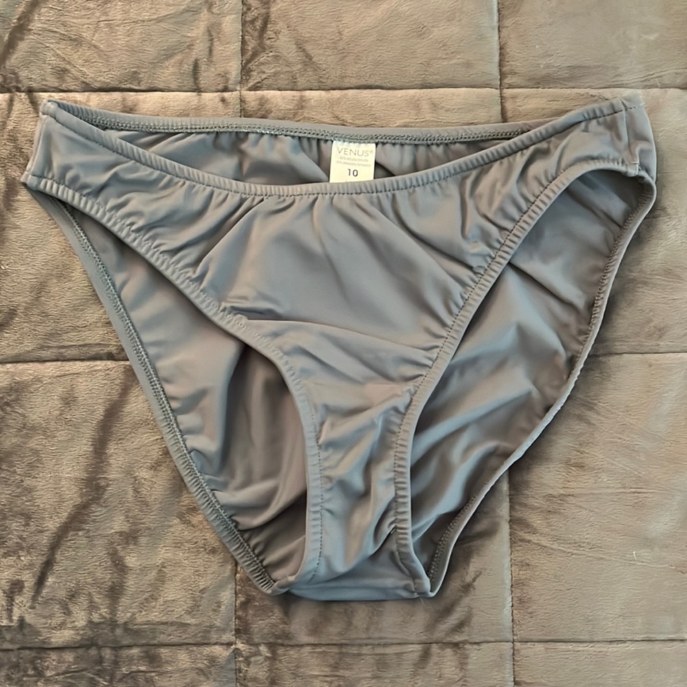 Never Worn Venus Swim Bottoms
